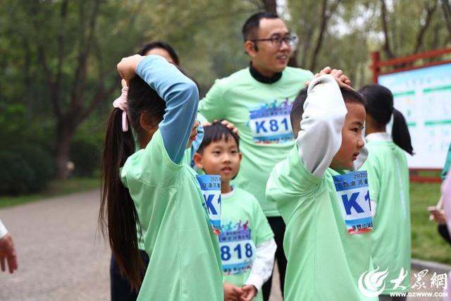 潍坊市第五届体育旅游消费季 2025白浪河健步行挑战赛举行