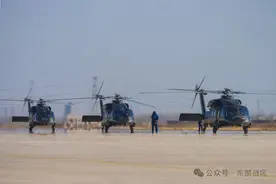 东部战区开展飞行训练：战鹰出击，直破云霄！图片