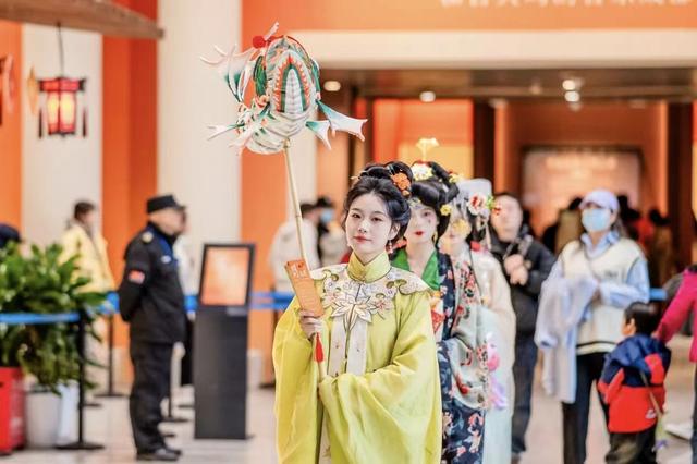 文旅市场供需两旺 四川国庆长假实现旅游消费总额384.01亿元