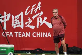 沙特队主教练曼奇尼：预计中国队会比上一场比赛表现得更好图片