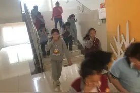 济南高新区黄金谷学校开展消防应急疏散演练活动图片