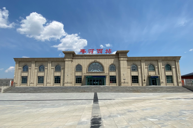 没看错！黑龙江省内这个县级市有5个高铁站！