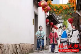 太飒了！福州女子自创“三条簪”功法！10种招式行云流水图片