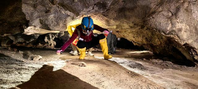 趣·凉都丨探洞、浆板、攀岩……六盘水月照探险研学营掀起文旅体验新浪潮