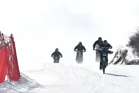 全凭自学与热爱，温州少年雪地“极速飞车”获全国第六名图片