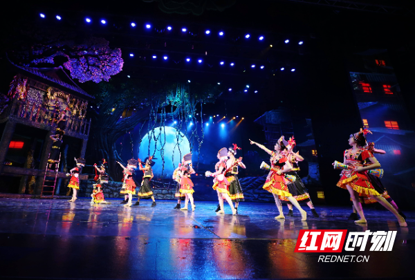 “跟着湘超游怀化”③丨奔赴怀化与张家界 邂逅一场“风花雪月”