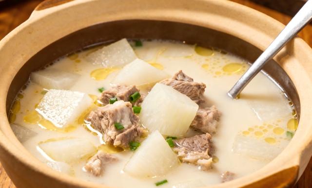 秋吃白，病不来！收下这份“白色食谱”，带你秋季养肺润燥！