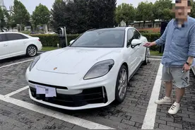 刚买1个多小时的保时捷百万新车要拆修 用户直言很失望图片