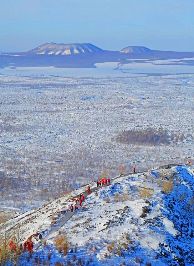 火山登高祈新岁，冰湖冬捕跃丰年！1月6日五大连池邀您共赴双福之约