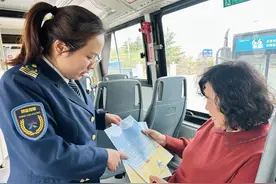 海边拾贝乐趣多！这份青岛赶海攻略别错过（附温馨巴士乘车指南）图片