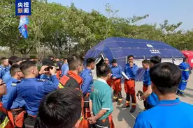 中国香港特区救援队抵达曼德勒 与中国救援队会合图片