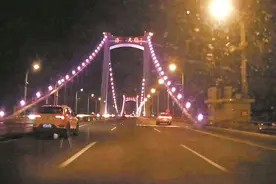 海沧大桥咋成了“海大桥”？大桥管理方回应：夜景灯出故障 昨晚已修好图片