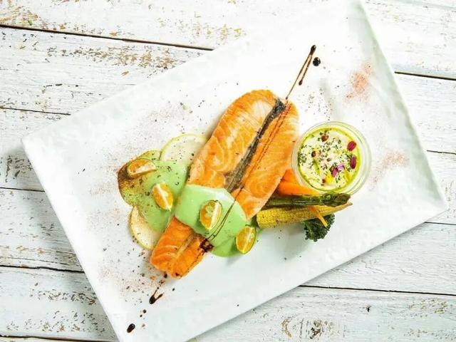 太美了！去北京这里赏“漫山红叶”｜周末京郊微度假