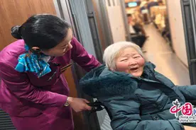 时评：适老专列启程 驶向幸福“第二人生”图片