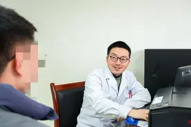 成都一家医院用DeepSeek辅助解决厌学问题图片