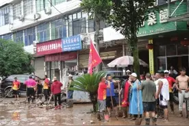 家乡遭遇山洪龙舟队队员弃赛返乡 他们说：老百姓更需要我们图片