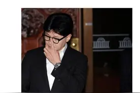 韩媒：韩国执政党党首韩东勋宣布辞去党首职务图片