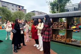 四川邻水：名师引领助成长 联合教研促发展图片