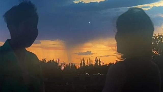 西出阳关：与十三个罕见病家庭同游 | 吴越