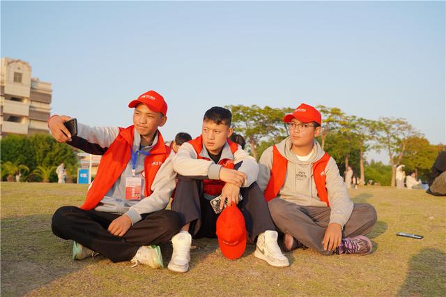 山海研学记丨脚步丈量鹭岛美 小 “格桑花” 体悟嘉庚魂