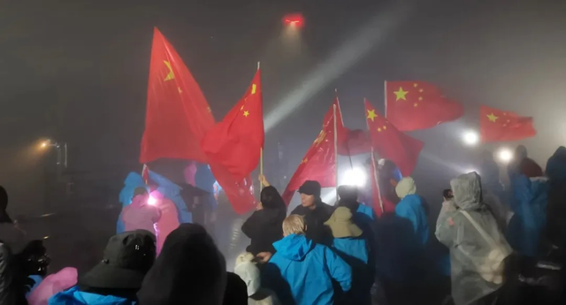 轿子山夜爬预约开启，9月20日第一期仅限20人