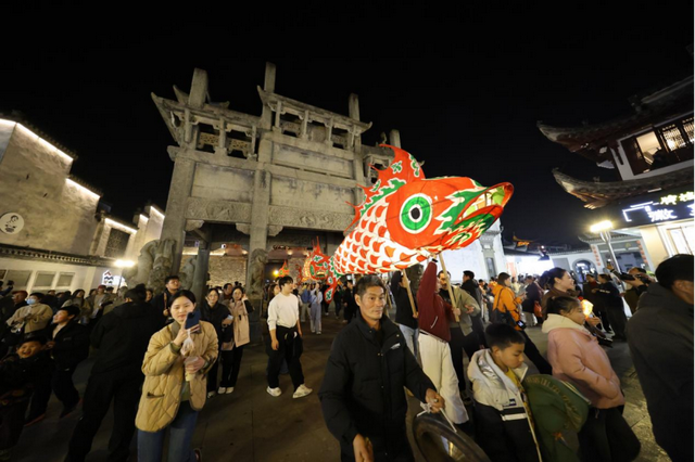 【早安，黄山】黄山东大门综合服务中心项目进入收尾阶段 ‖ 黄山市企业家能力提升工程（徽商学堂）开班