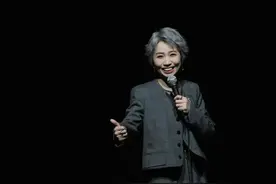笑谈中女时代 小鹿脱口秀专场登陆济南！图片