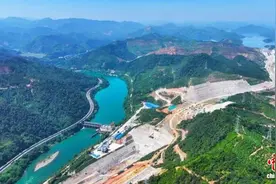 “钢铁巨臂”架右江 百色升船机破西南“通江达海”难题图片