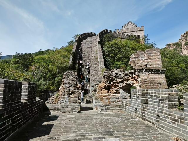 登临北京响水湖长城，赏秀丽风景