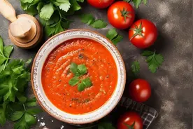 一道靓汤番茄+牛奶，清热解暑还补虚润肠丨周末美食图片