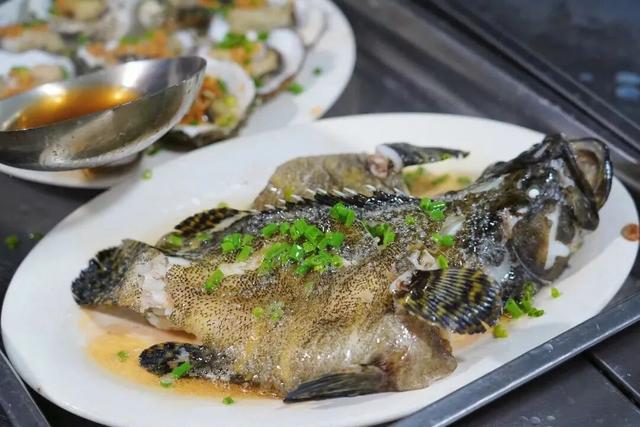 跟着赛事去旅行 | 尾金滩：追风逐浪，邂逅日落