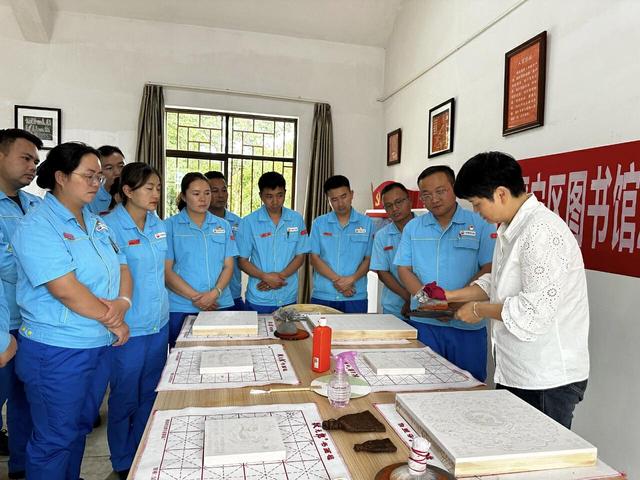 晋宁区图书馆：“阅读 + 旅游 + 党建” 绘就文旅新画卷