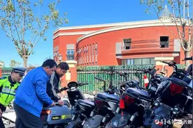 严打“飙车炸街”！临清交警当场查扣6辆“电摩”图片