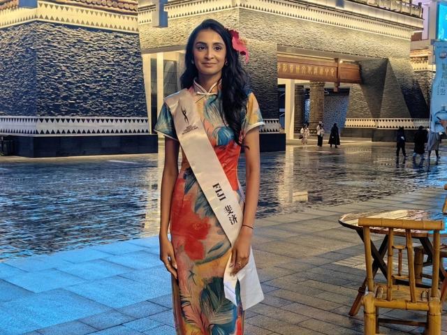 “贵阳，我们来了！”国际友谊小姐抵筑