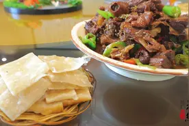 物华齐鲁|辛店炖鹅：传统美味,一道唤醒食欲的美食盛宴图片