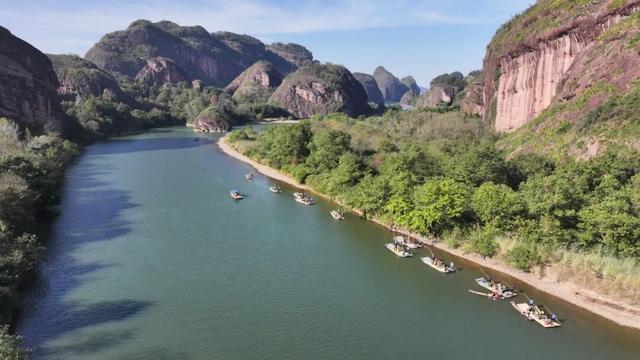 谁说冬天只有冷？龙虎山第一个不服！