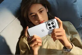 曝一加13定制2K 8T LTPO高规格国产屏 还有超大电池图片