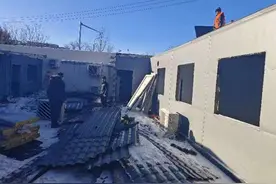 北京站附近500平方米违建泡沫彩钢房被拆除图片