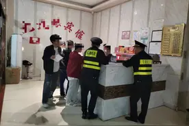 四名中学生深夜跨省出游 交通执法人员妥善安置图片