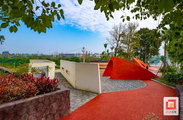 龙艺街口袋公园：“长满”恐龙的地方