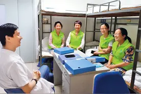 瞭望｜生死之间“摆渡人”图片