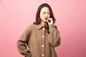 嘴角起泡、口腔溃疡、鼻干口燥……为什么天冷反而容易上火？图片