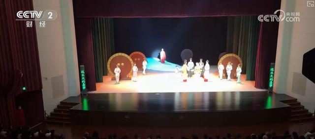 周周有演出、月月有大戏！“真金白银”优惠带旺人气 文化消费增长势头强劲