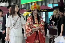 7月的上海，这里最火！网友吐槽“来了1亿人”……图片