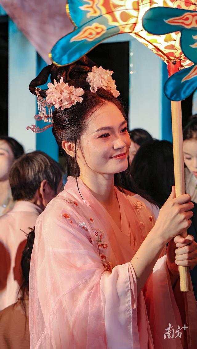 图集|七夕夜，“和美新江”的浪漫正在加载中……