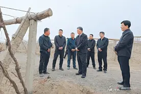 马兴瑞在吐鲁番市鄯善县调研图片
