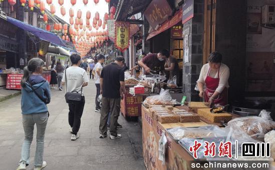 自贡沿滩：诚邀您来打卡古镇街区 体验田园风光