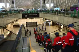 深圳公益救援队23名队员和1条搜救犬驰援缅甸图片