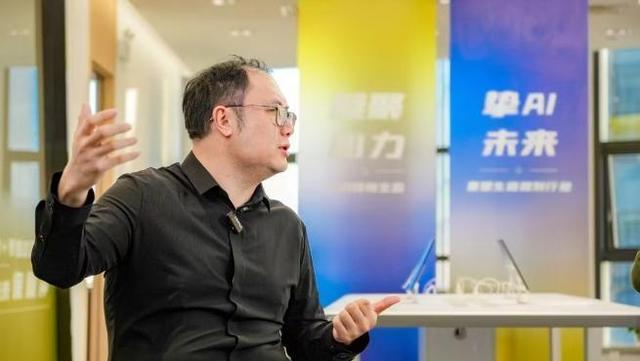 优志愿携手小鹭AI：用技术照亮升学路，与AI共创未来