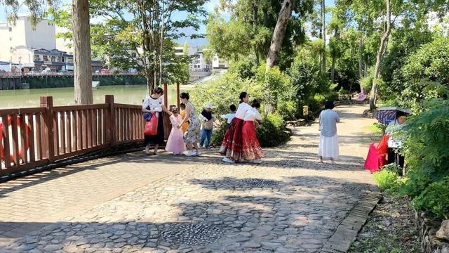 【网络中国节·中秋】屏南：红色之旅“圈粉”假期